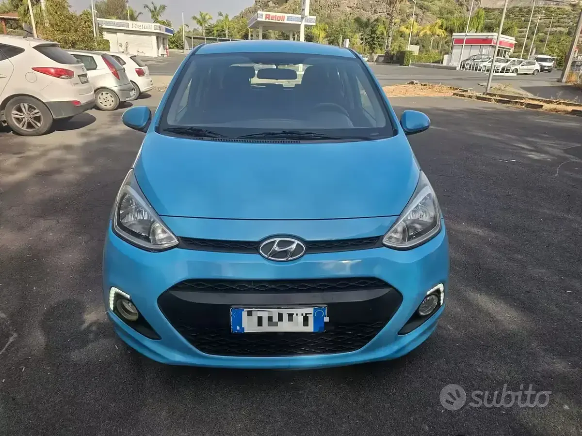 Usata Hyundai i10 66 CV (48 kW) 2014 Blu Utilitaria