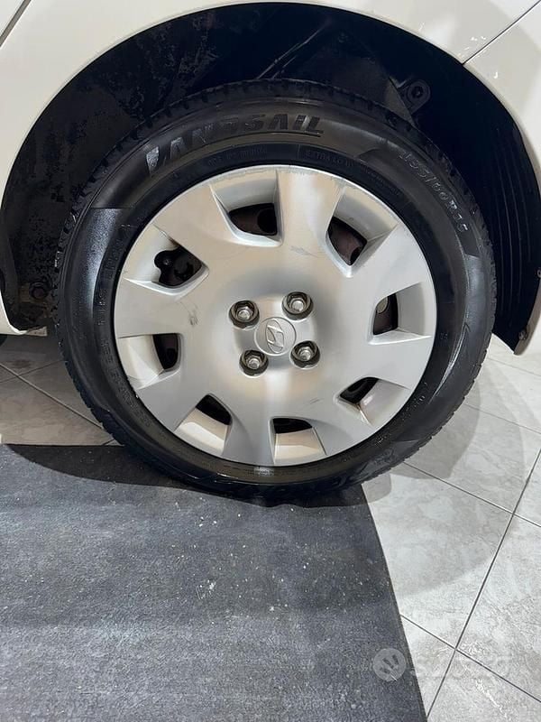 Usata Hyundai i20 Style 74 CV (54 kW) 2015 Bianco Berlina