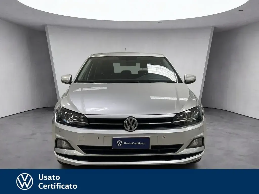 Usata VW Polo Comfortline 95 CV (69 kW) 2018 Grigio pastello Utilitaria