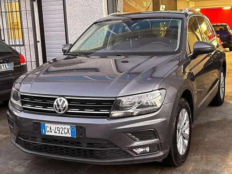 Grigio Usata 2020 VW Tiguan Advance SUV | 20.999 € (Ottimo prezzo) - Immagine 1/4