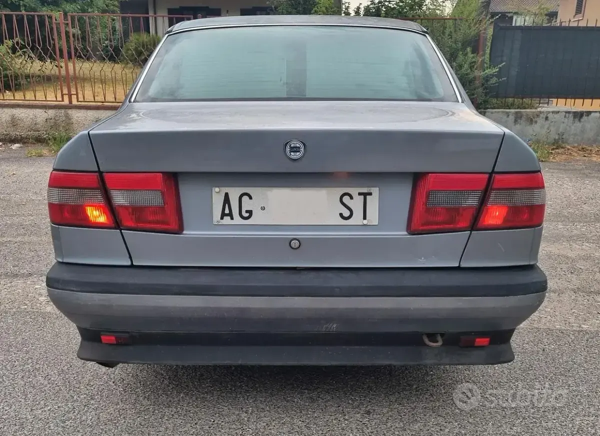 Usata Lancia Dedra 75 CV (55 kW) 1996 Grigio Berlina