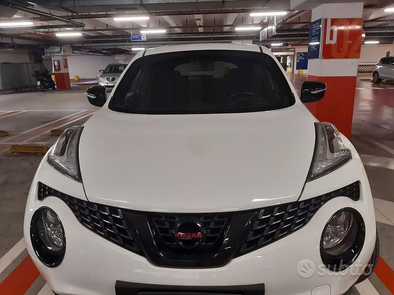 Bianco Usata 2015 Nissan Juke SUV | 8500 € (Buon prezzo) - Immagine 1/4