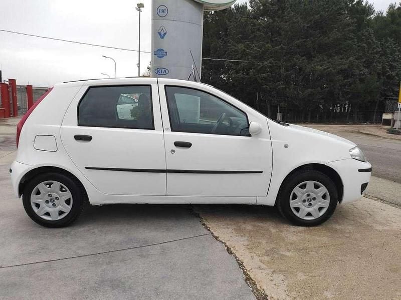 Usata Fiat Punto Active 60 CV (44 kW) 2006 Utilitaria