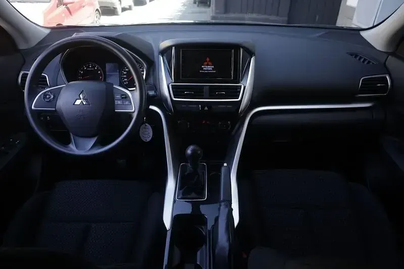 Usata Mitsubishi Eclipse Cross Intense 163 CV (119 kW) 2020 Nero SUV