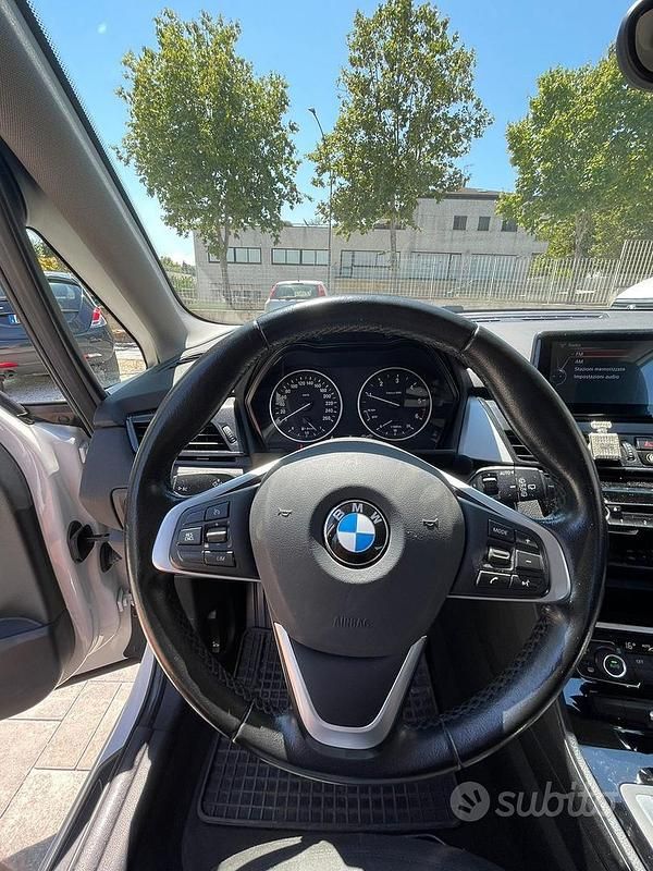 Usata 2016 BMW 218 Tre volumi | 14.900 € (Buon prezzo) - Immagine 1/4