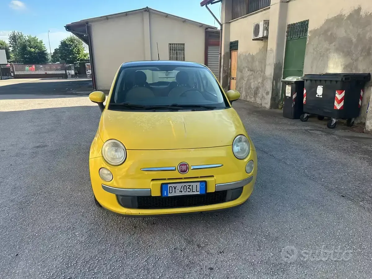 Usata Fiat 500 Lounge 69 CV (50 kW) 2009 Giallo Cabrio