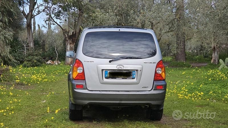 Usata Hyundai Terracan 150 CV (110 kW) 2004 Grigio SUV