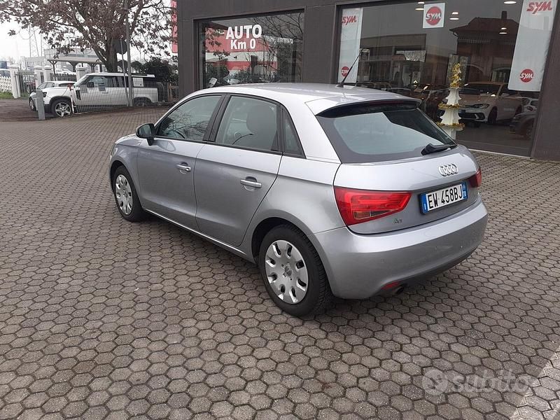 Usata Audi A1 Attraction 86 CV (63 kW) 2014 Grigio Utilitaria