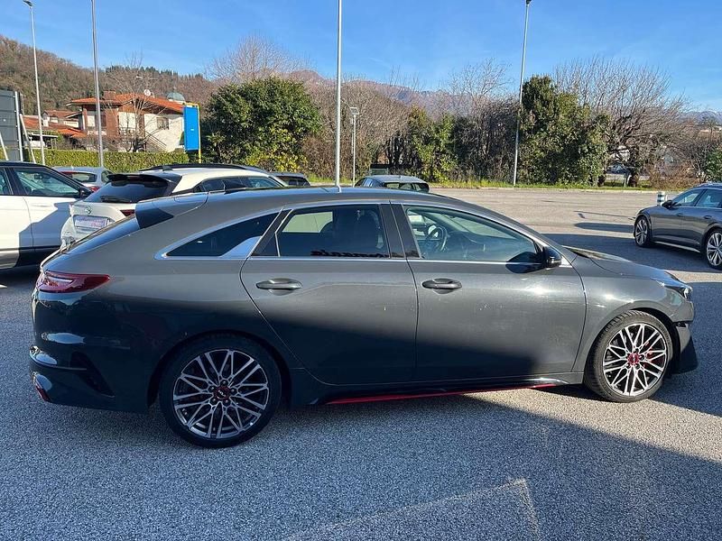 Usata Kia ProCeed GT-Line 204 CV (150 kW) 2022 Grigio Utilitaria