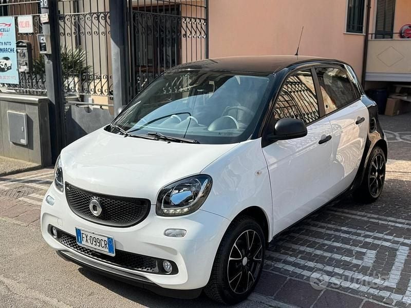 Usata Smart ForFour Passion 70 CV (51 kW) 2019 Bianco Utilitaria