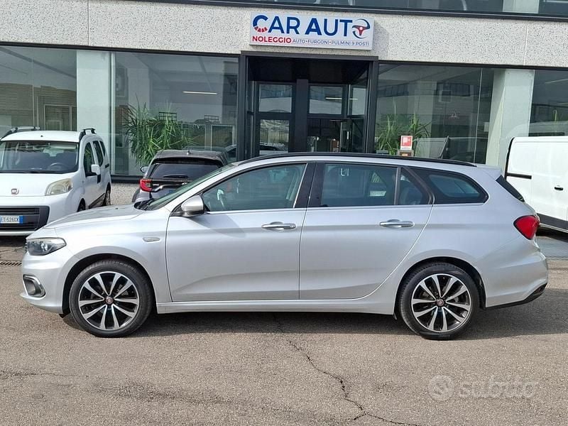 Usata Fiat Tipo Lounge 120 CV (88 kW) 2017 Grigio Station wagon