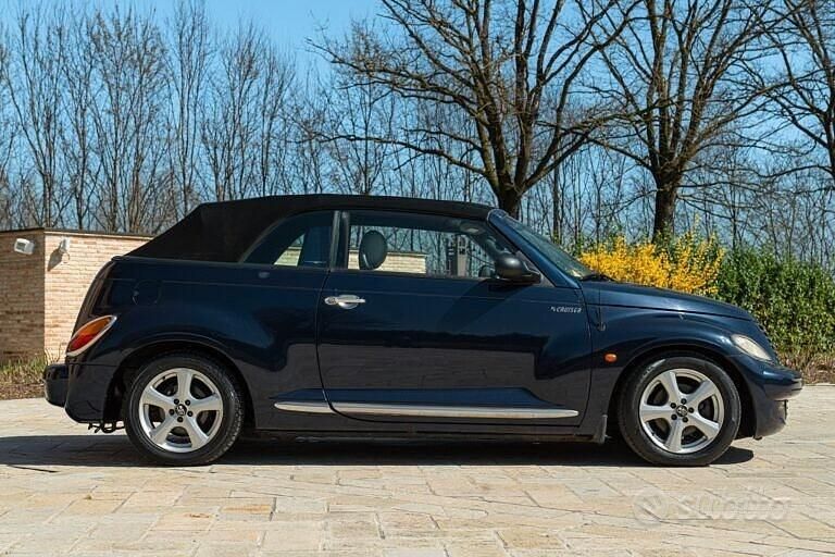 Usata Chrysler PT Cruiser Limited 143 CV (105 kW) 2005 Blu Cabrio