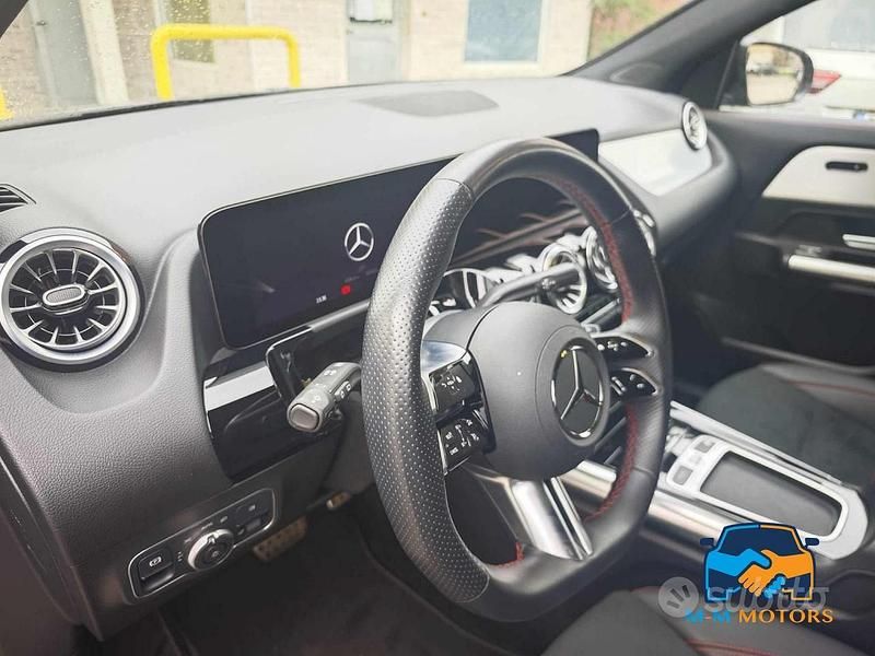 Usata Mercedes GLA250 AMG line 163 CV (119 kW) 2024 Grigio SUV