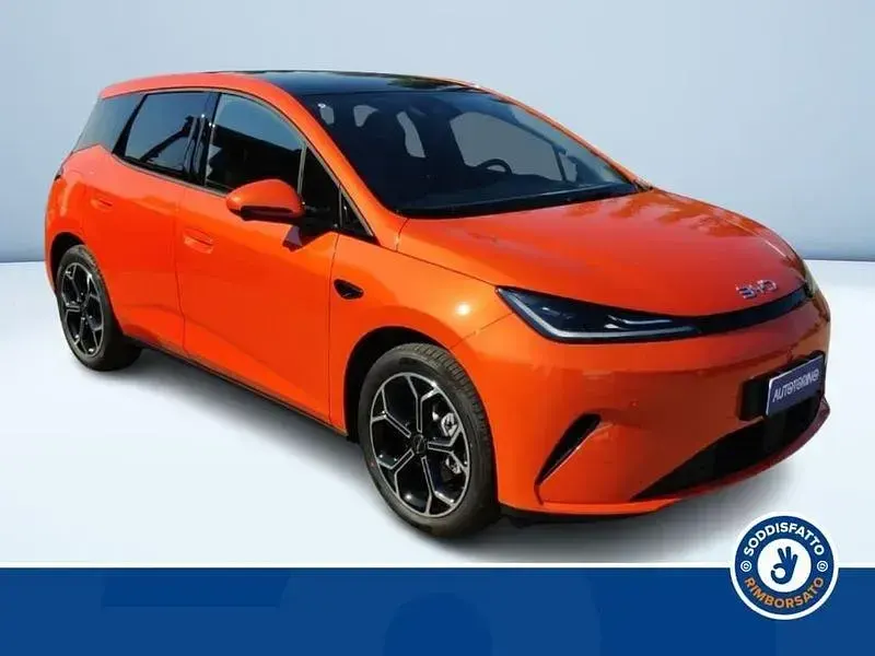 Nuova BYD Dolphin Comfort 154 kW (210 CV) 2026 Arancione Utilitaria