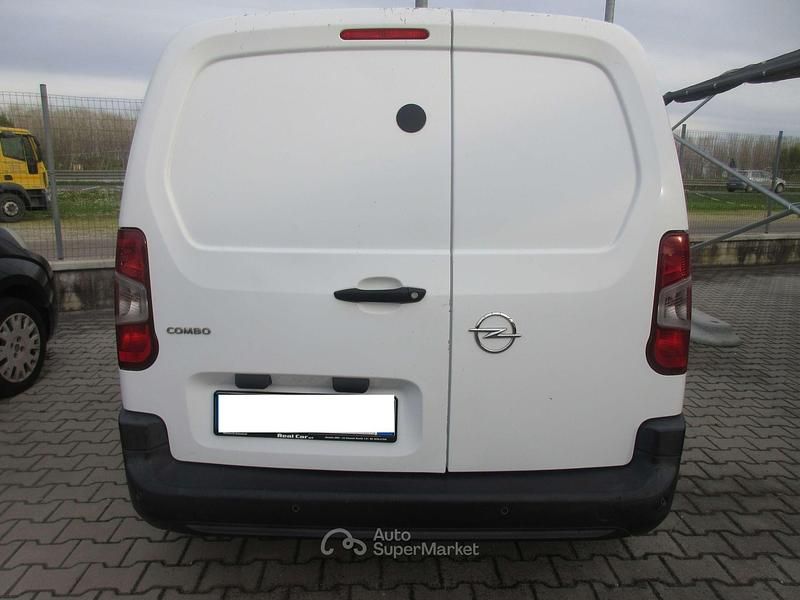 Usata Opel Combo 76 CV (55 kW) 2020 Bianco Monovolume