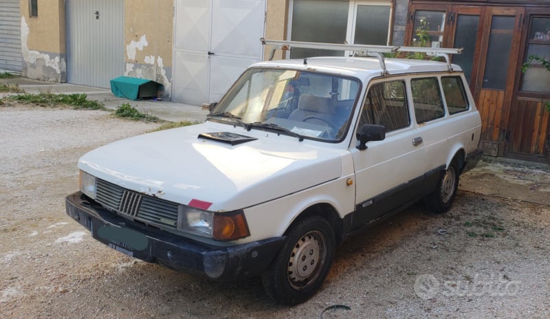 Usato 1983 Fiat 127 1.0 Benzin 50 CV (1.000 €)