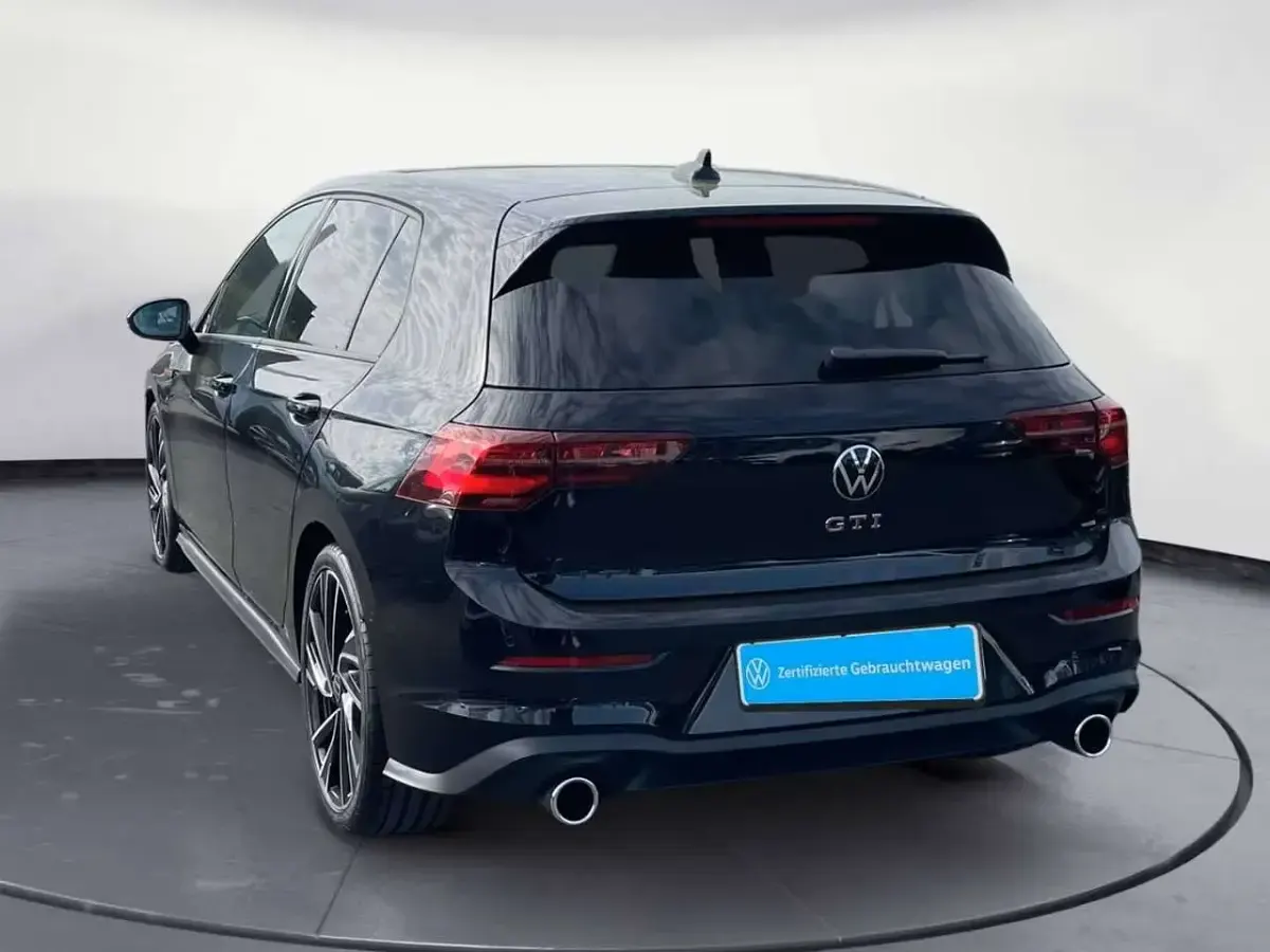 Usata VW Golf VIII GTI 245 CV (180 kW) 2023 Nero Berlina