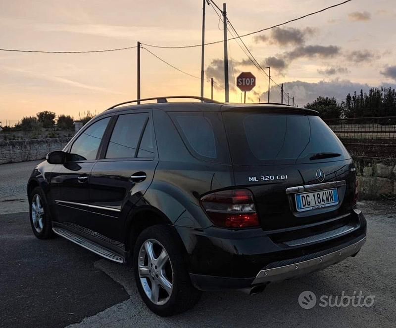 Usata Mercedes ML320 2008 Nero SUV