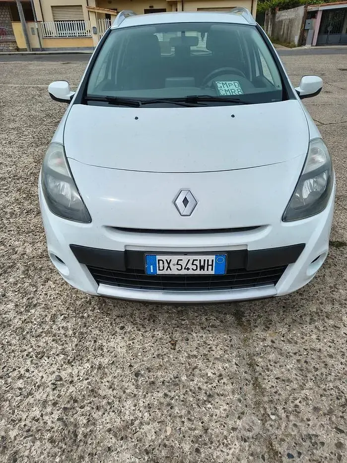 Usata Renault Clio GrandTour Luxe 75 CV (55 kW) 2010 Bianco Station wagon