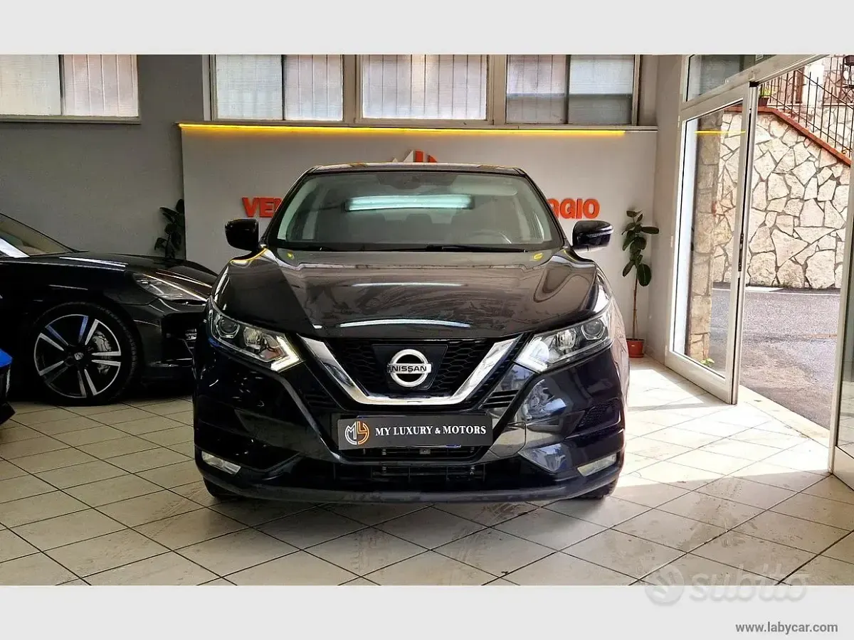 Begagnad Nissan Qashqai 131 HK (96 kW) 2018 Svart SUV