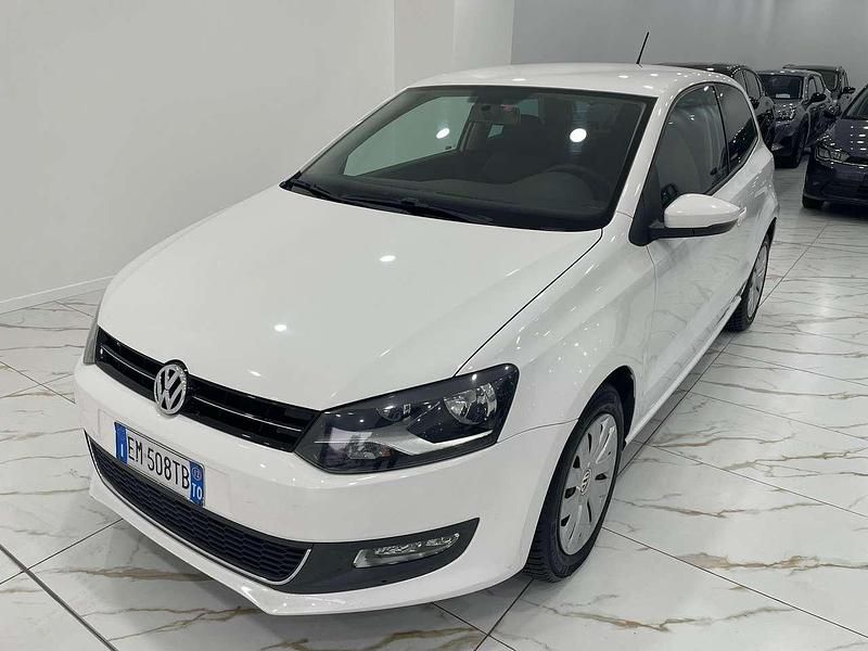 Bianco Usata 2012 VW Polo Comfortline Tre volumi | 5990 € (Ottimo prezzo) - Immagine 1/4