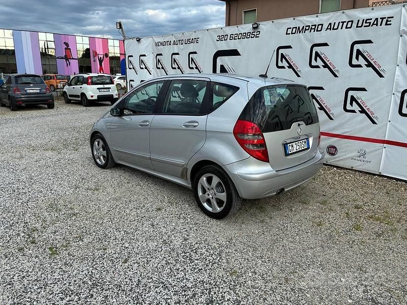 Usata Mercedes A200 140 CV (102 kW) 2007 Grigio Berlina