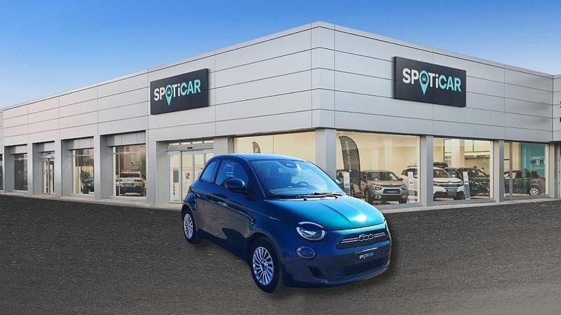 Second-hand Fiat 500e Action 69 kW (95 CP) 2021 Albastru Berlinǎ