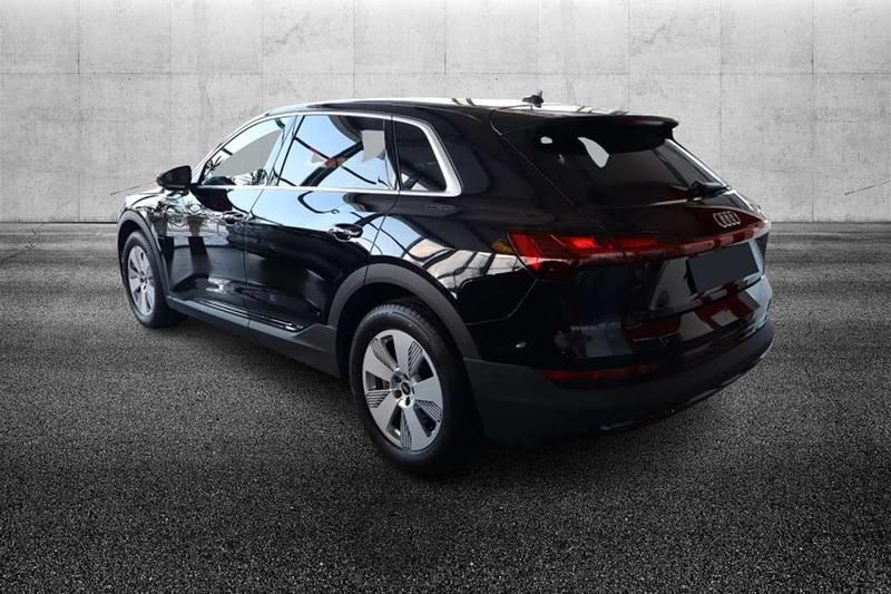 Usata Audi e-tron Comfort 158 kW (215 CV) 2022 Nero SUV