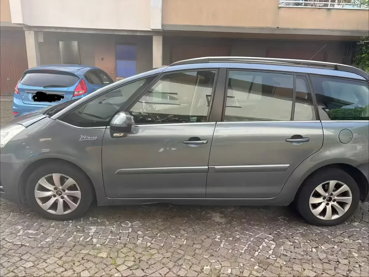 Usata Citroën Grand C4 Picasso 112 CV (82 kW) 2011 Grigio Monovolume