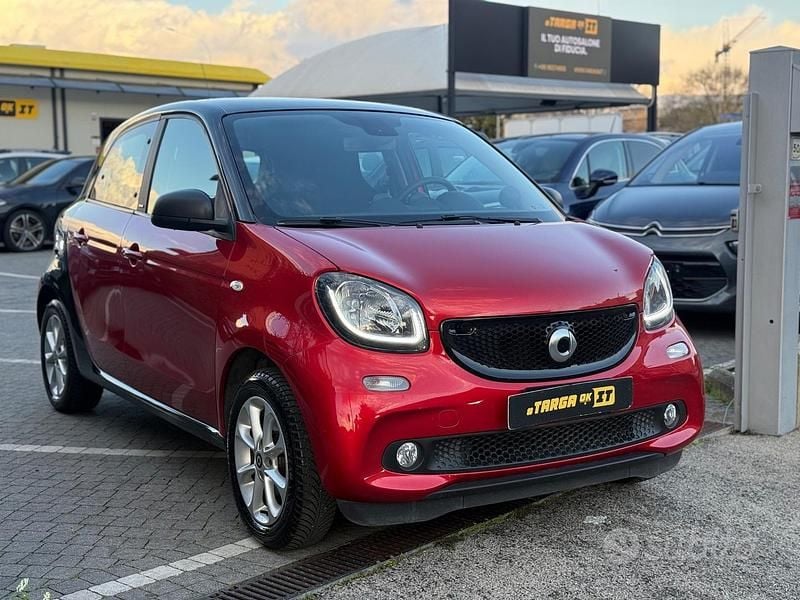 Usata Smart ForFour Passion 70 CV (51 kW) 2017 Rosso Utilitaria