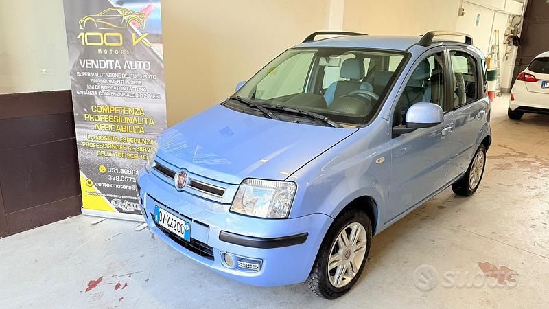 Blu Usata 2009 Fiat Panda Dynamic Tre volumi | 3190 € (Buon prezzo) - Immagine 1/4