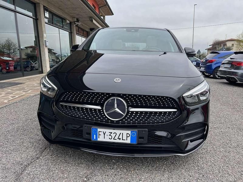 Usata Mercedes B200 Premium 150 CV (110 kW) 2019 Nero Monovolume