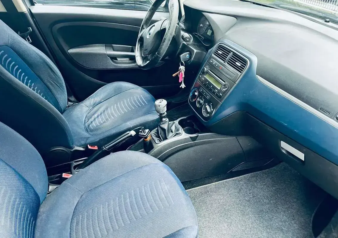 Occasion Fiat Grande Punto 65 ch (47 kW) 2007 Gris Citadine
