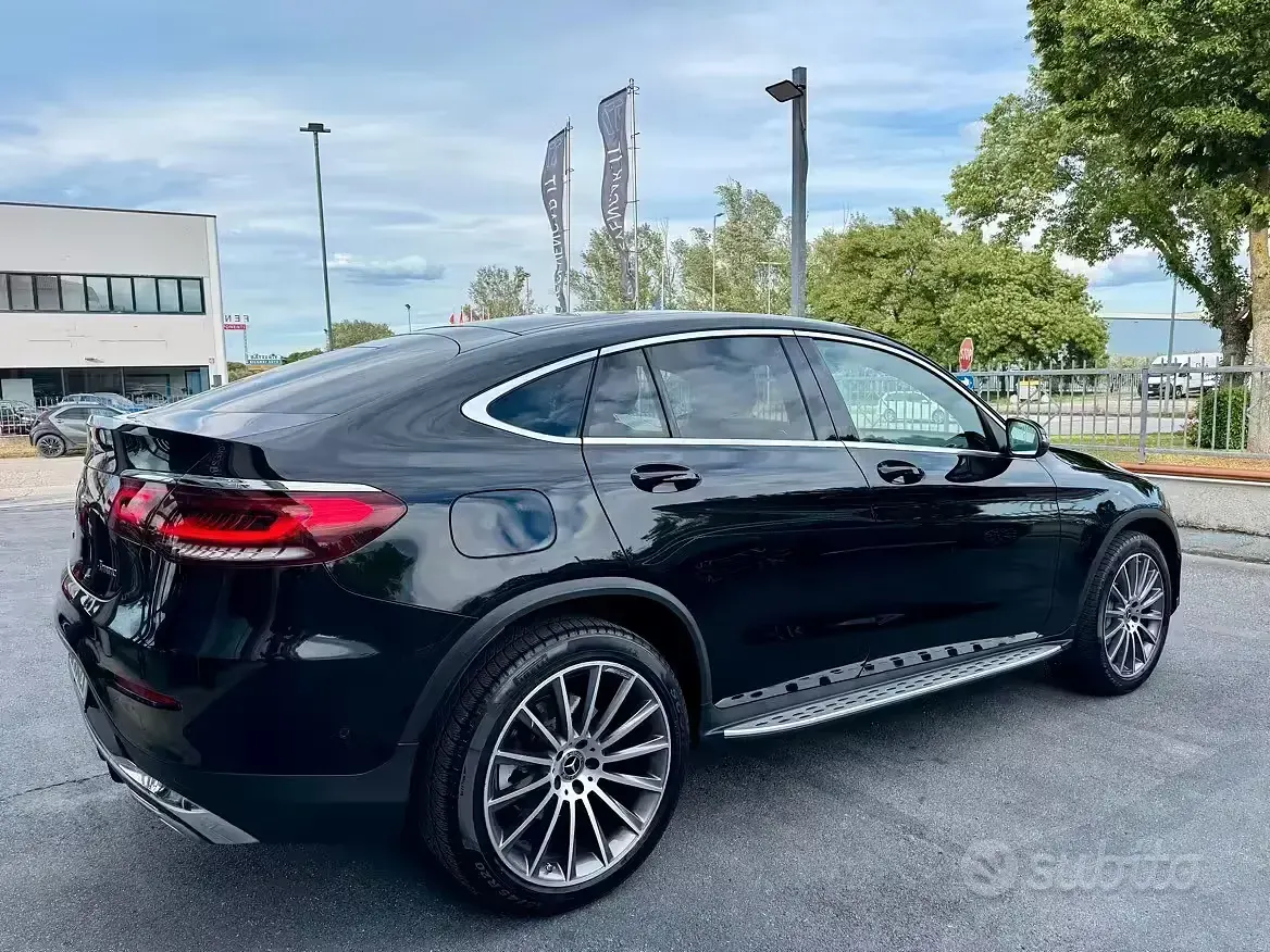 Usata Mercedes GLC220 Premium Plus 194 CV (142 kW) 2022 Nero SUV