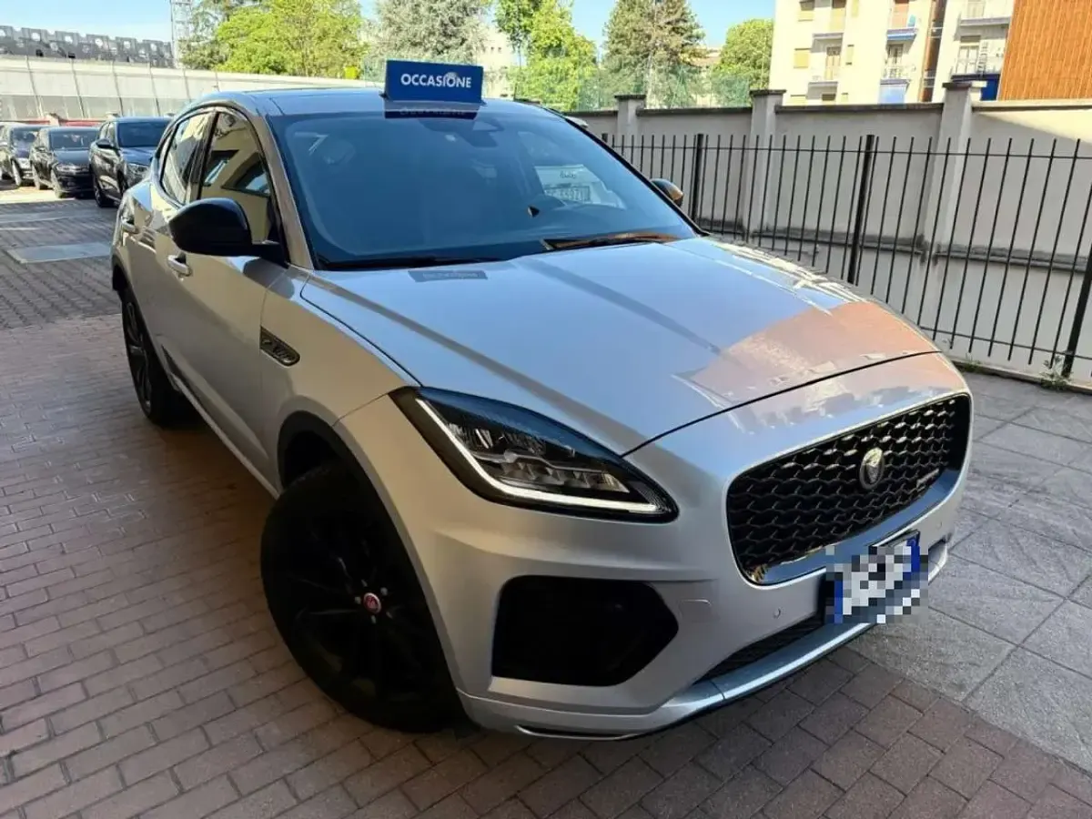 Usata Jaguar E-Pace R-Dynamic 163 CV (119 kW) 2022 Bianco SUV
