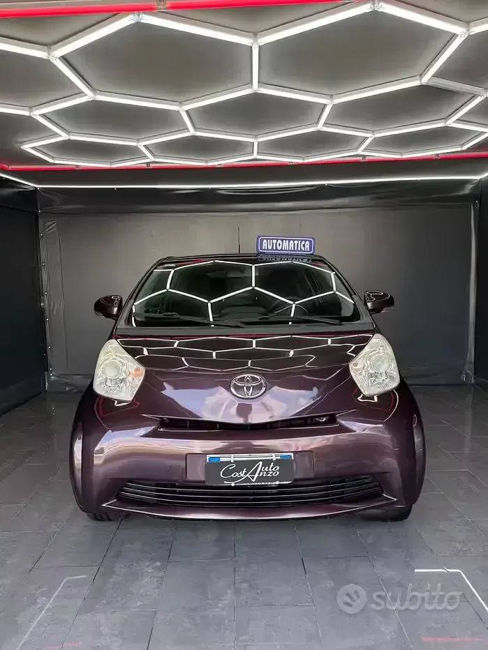 Usata Toyota iQ 68 CV (50 kW) 2009 Viola Utilitaria