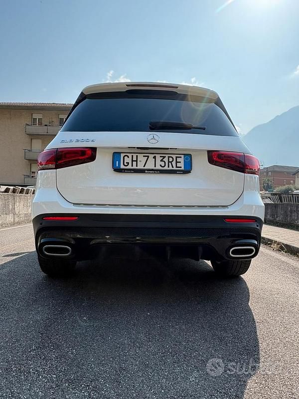 Usata Mercedes GLB200 Premium 150 CV (110 kW) 2022 Bianco SUV