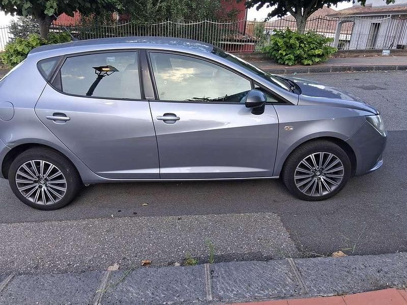Usata Seat Ibiza CONNECT 90 CV (66 kW) 2017 Grigio Berlina