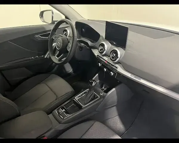Usata Audi Q2 S-Line 150 CV (110 kW) 2025 Bianco SUV