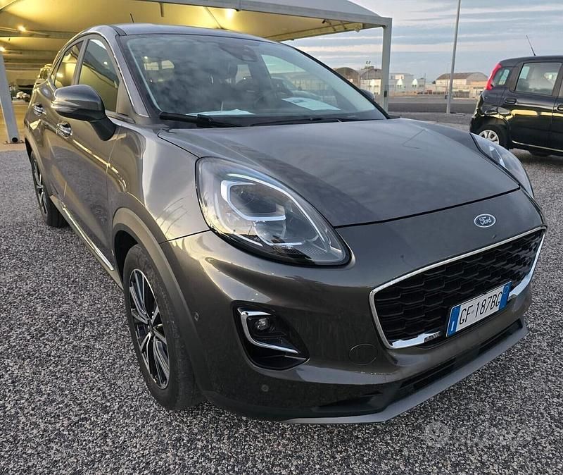 Usata Ford Puma Titanium 125 CV (91 kW) 2021 Grigio SUV