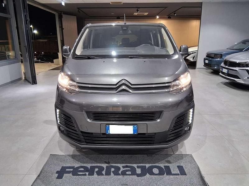 Begagnad Citroën Spacetourer Feel 2021 Grå Minibuss