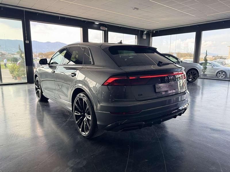Nuova Audi Q8 S-Line 286 CV (210 kW) 2026 Grigio SUV