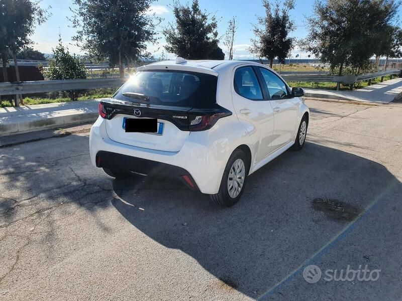 Usata Mazda 2 92 CV (67 kW) 2023 Bianco Utilitaria