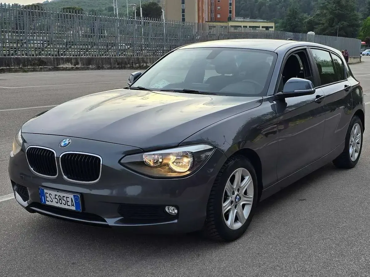 Occasion BMW 118 143 ch (105 kW) 2013 Gris Citadine