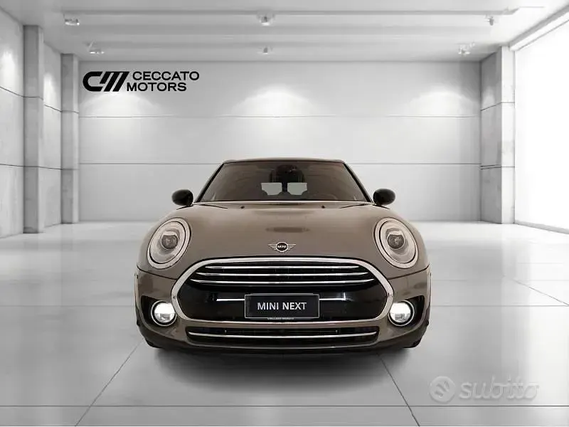 Usata Mini Cooper D Clubman 150 CV (110 kW) 2019 Grigio Station wagon