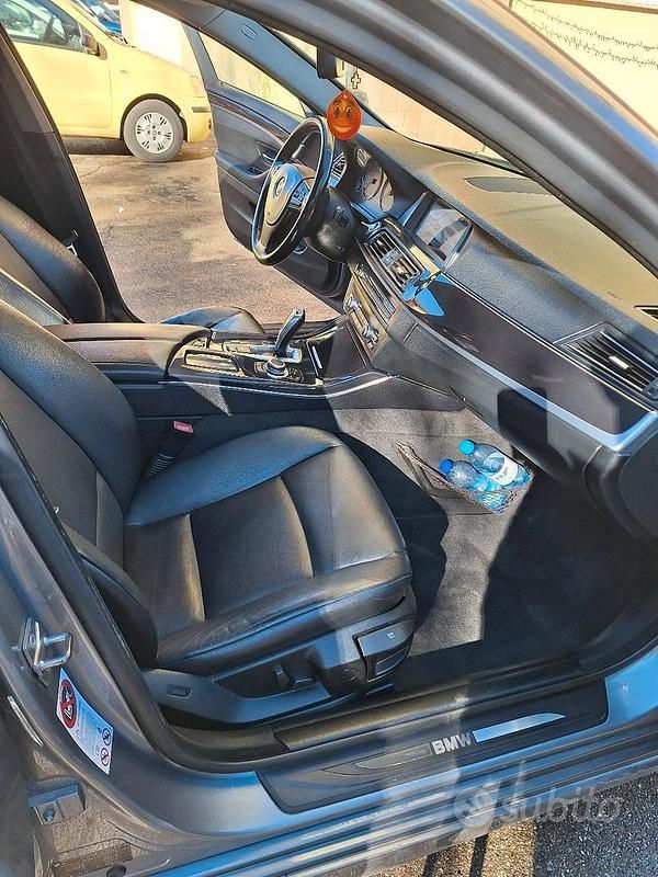 Usata BMW 520 184 CV (135 kW) 2011 Grigio Station wagon