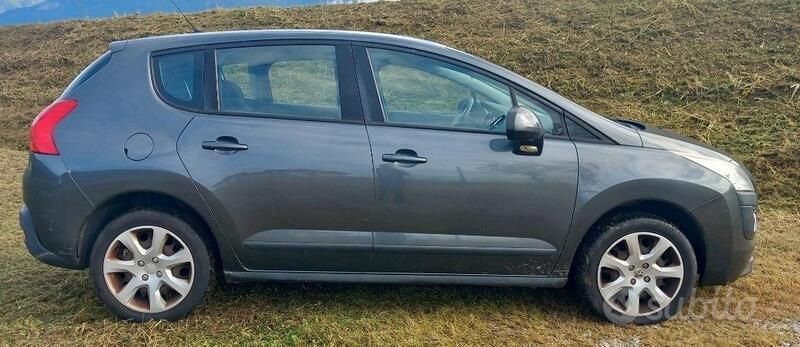 Usata Peugeot 3008 Access 115 CV (84 kW) 2013 Grigio Monovolume