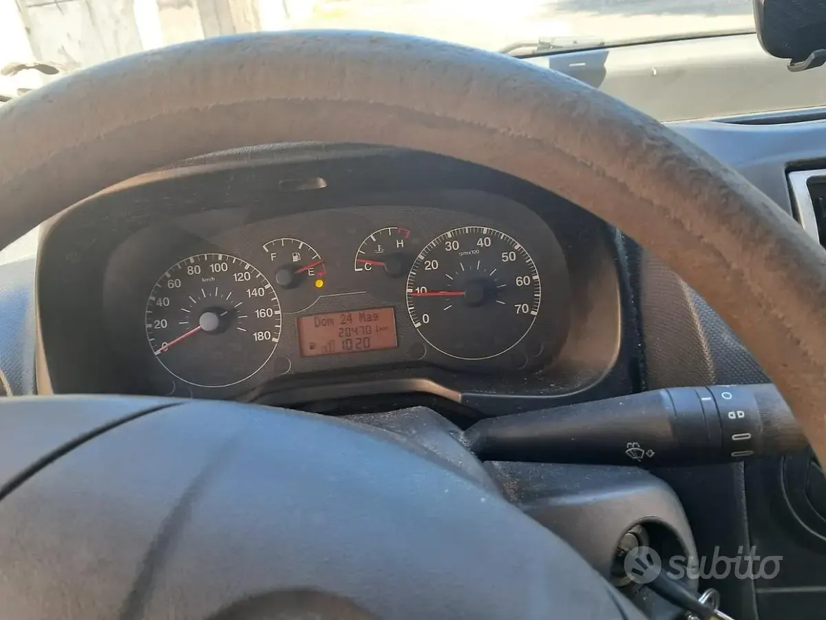 Usata Fiat Fiorino 77 CV (56 kW) 2010 Monovolume