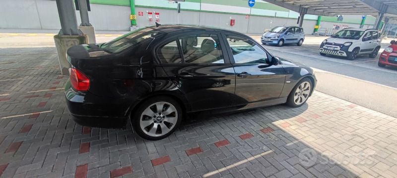 Usata BMW 320 2006 Nero Utilitaria