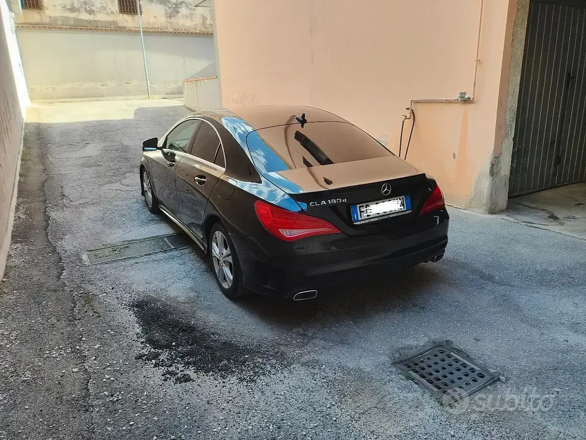 Usata Mercedes CLA180 109 CV (80 kW) 2016 Nero Berlina